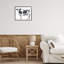 Vache laitière sur estampe blanche encadrée, design par Sara Baker-117388249-117388248