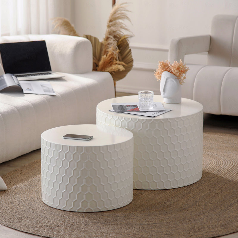 Ensemble de tables basses élégantes et minimalistes