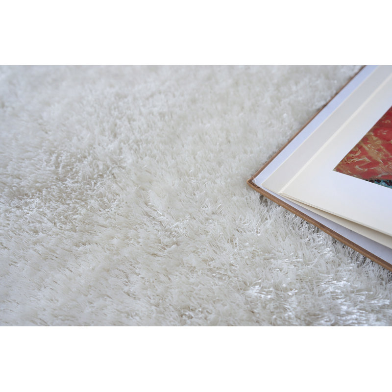Luxe Shag Powerloom Microfiber/Polyester Area Rug in Ivory, Rectangle 2' x 3'