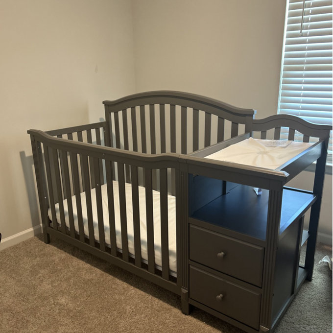 berkley fishing crib Sorelle & Changer 100 lbs Sorelle - Berkley Crib &