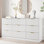 Commode cannelée à 9 tiroirs de 63 po de largeur pour chambre à coucher, commode moderne avec poignée en métal, blanc