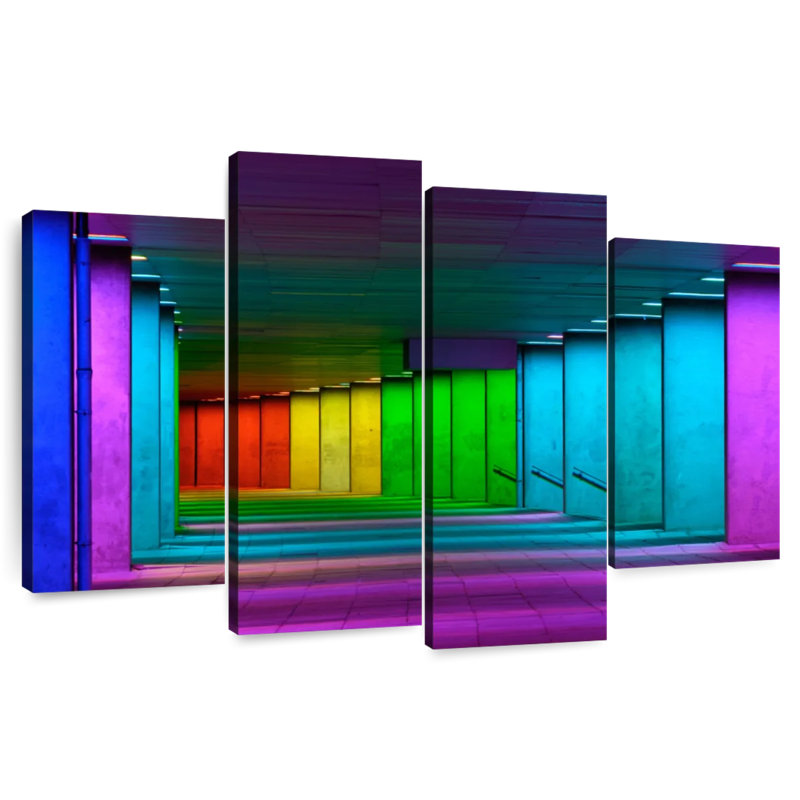Lilie Rotterdam Rainbow Tunnel