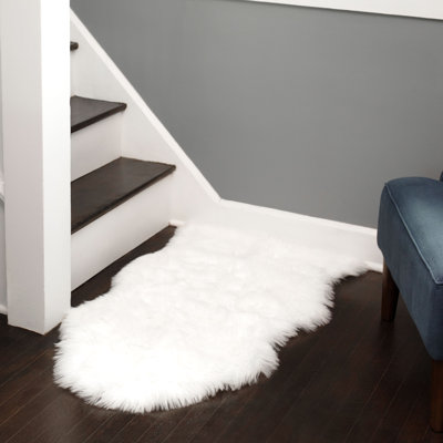 Tapis à poils longs blanc