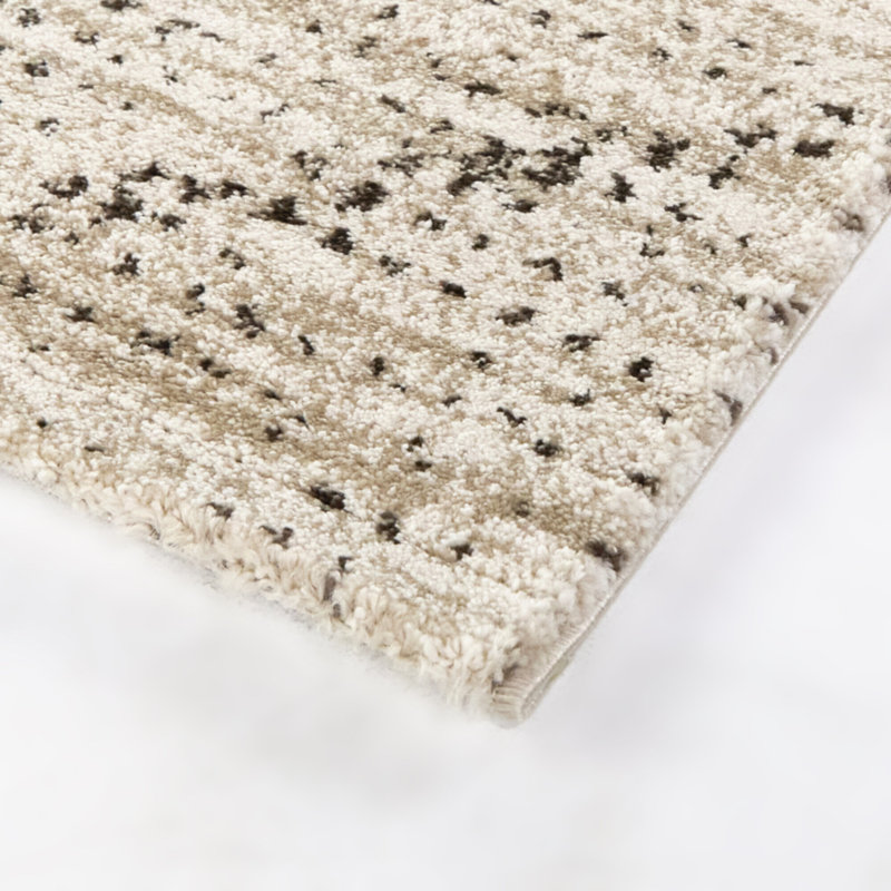 Markees Cream Vintage Diamond Area Rug, Rectangle 5'3" x 6'11.9"