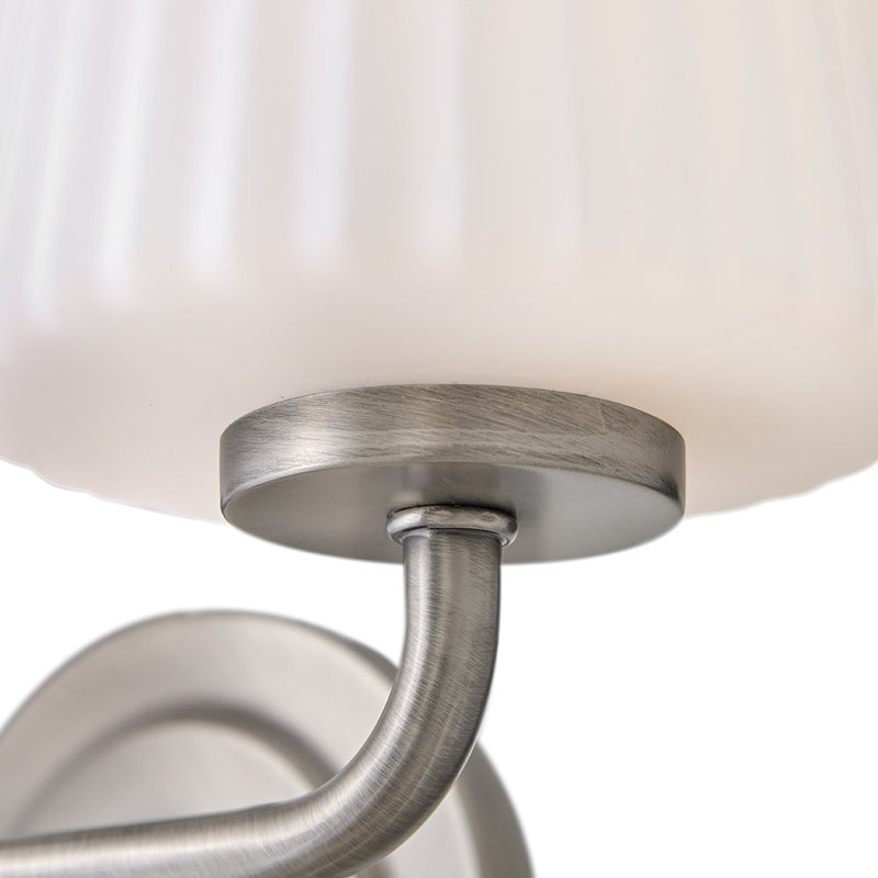 Petit meuble-lavabo à deux lumières Hinkley Mckenna, Nickel