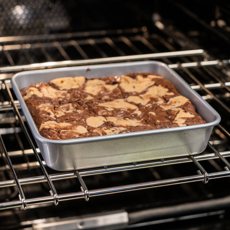 Viking Aluminized Steel Nonstick 9.0" Square Cake Pan