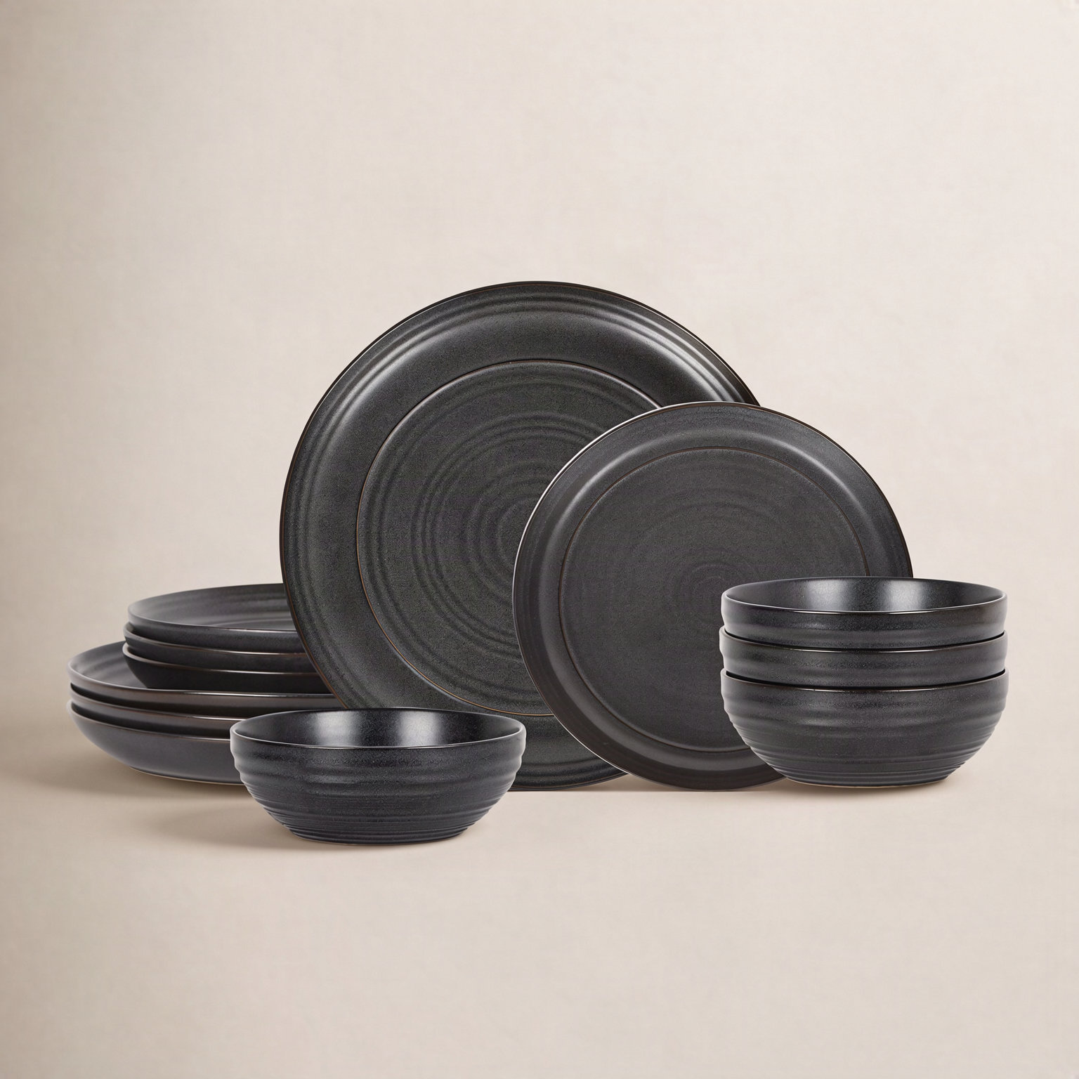 Elio Stoneware Dinnerware Set, Black