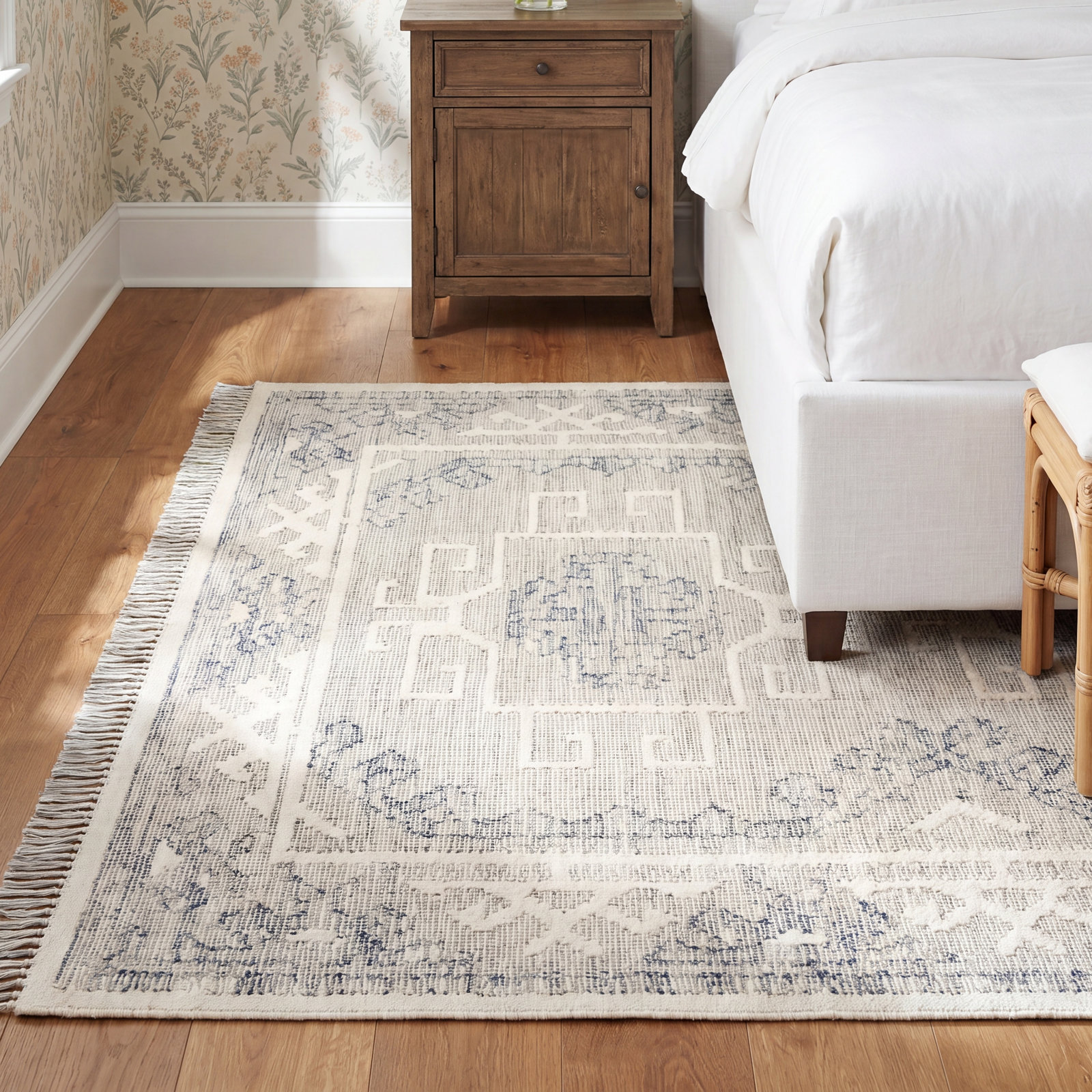 Saber Hand-Woven Oriental Rug, Rectangle 8' x 10'