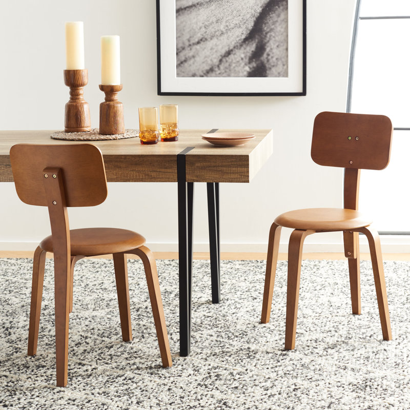 Chaise empilable, Noyer