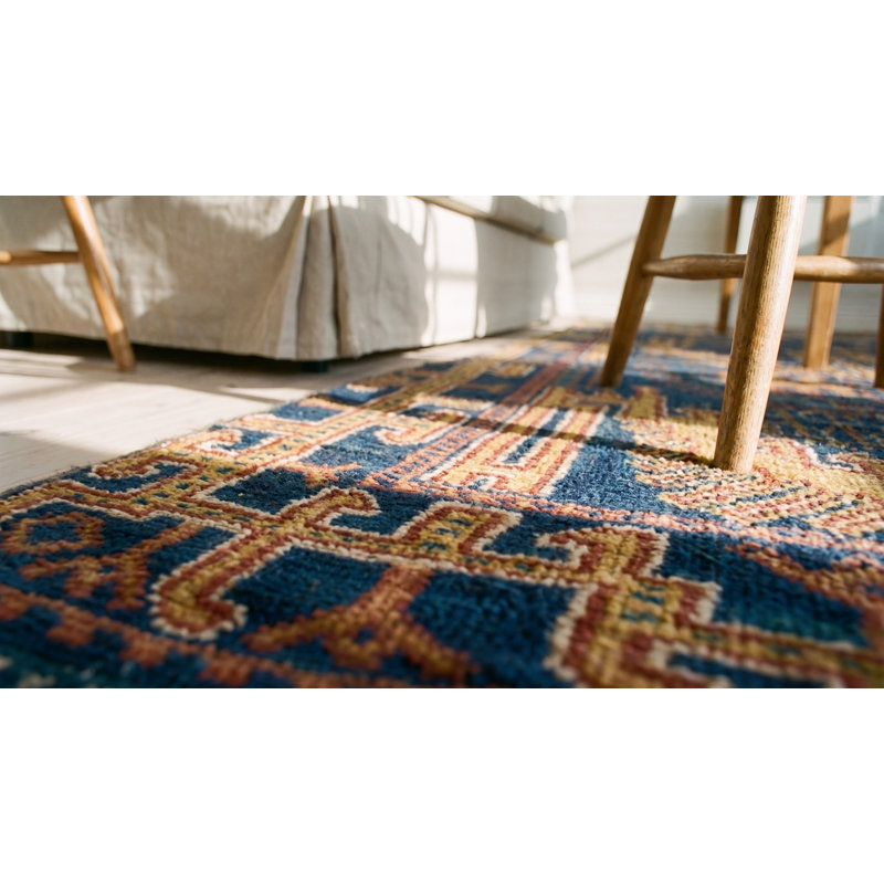 Tapis noué antique tunisien