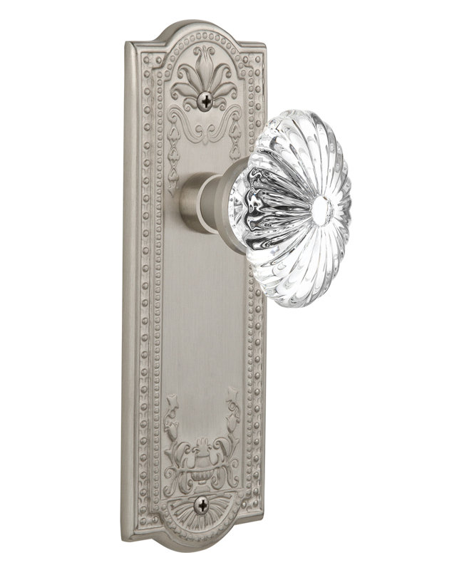 Meadows Plate with Oval Fluted Crystal Door Knob, Satin Nickel