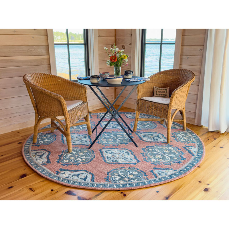 Vintage Glory Hand Hooked Wool Rug in Blue/Faded Red/Cream, Rectangle 9' x 13'