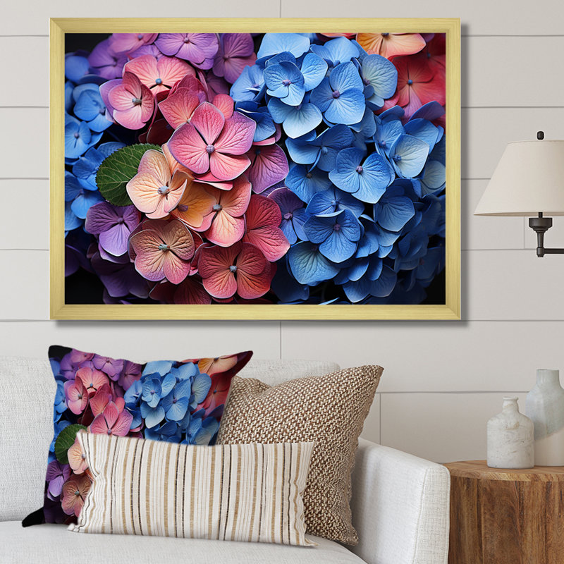 Hydrangées en fleurs mauves I sur toile, Cadre doré simple, H 30 po x l 40 po x P 1,5 po