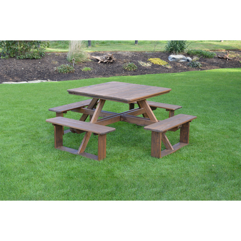 Table de pique-nique Law-Simmonds, Teinte champignon, L 75 po x l 75 po x H 30 po, Non