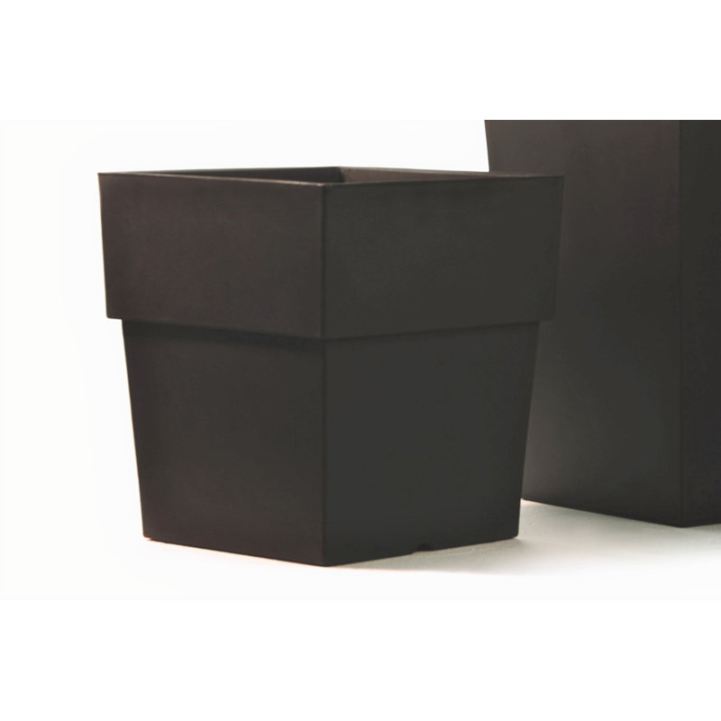 Planter, 20" H x 18" W x 18" D, Gray
