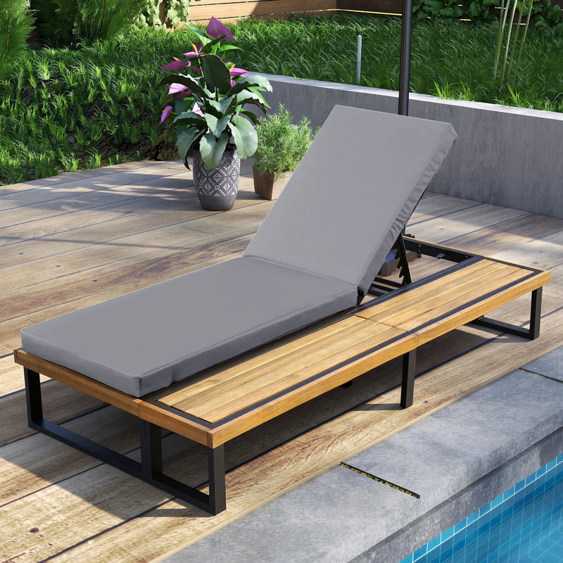 Chaise longue d'extérieur en bois d'acacia avec dossier réglable à 5 positions, inclinable avec coussin, Gris