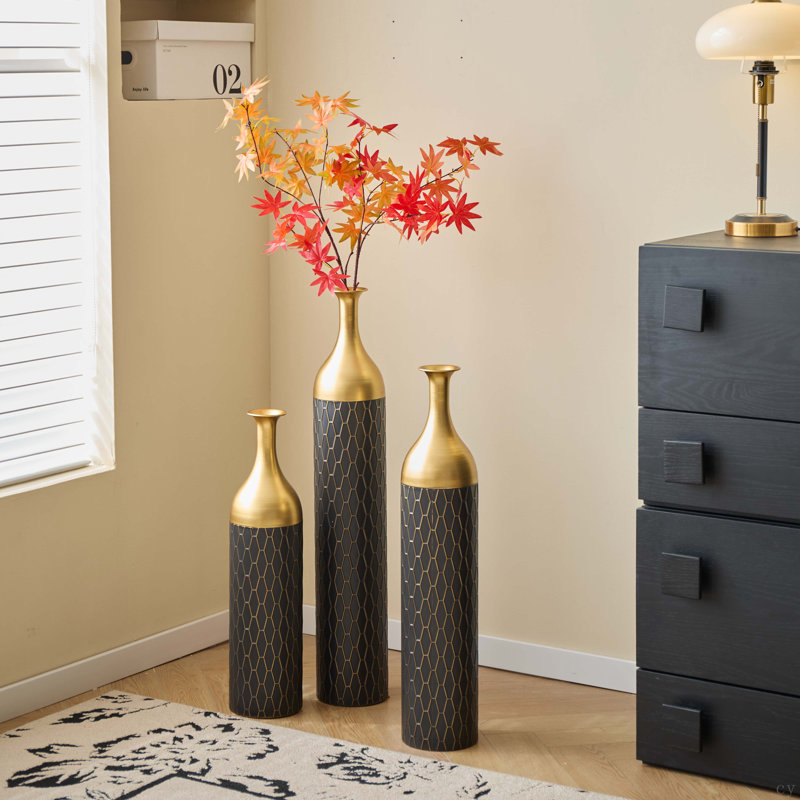 Ensemble de 3 vases de plancher en métal noir et or idéal (H 25 po / 30 po / 34 po)