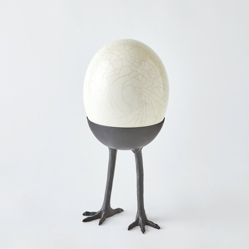 Oeuf d'autruche sur les pieds, Noir / blanc
