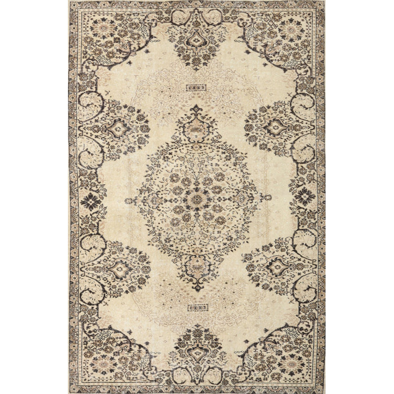 Wool Oriental Indoor Rug