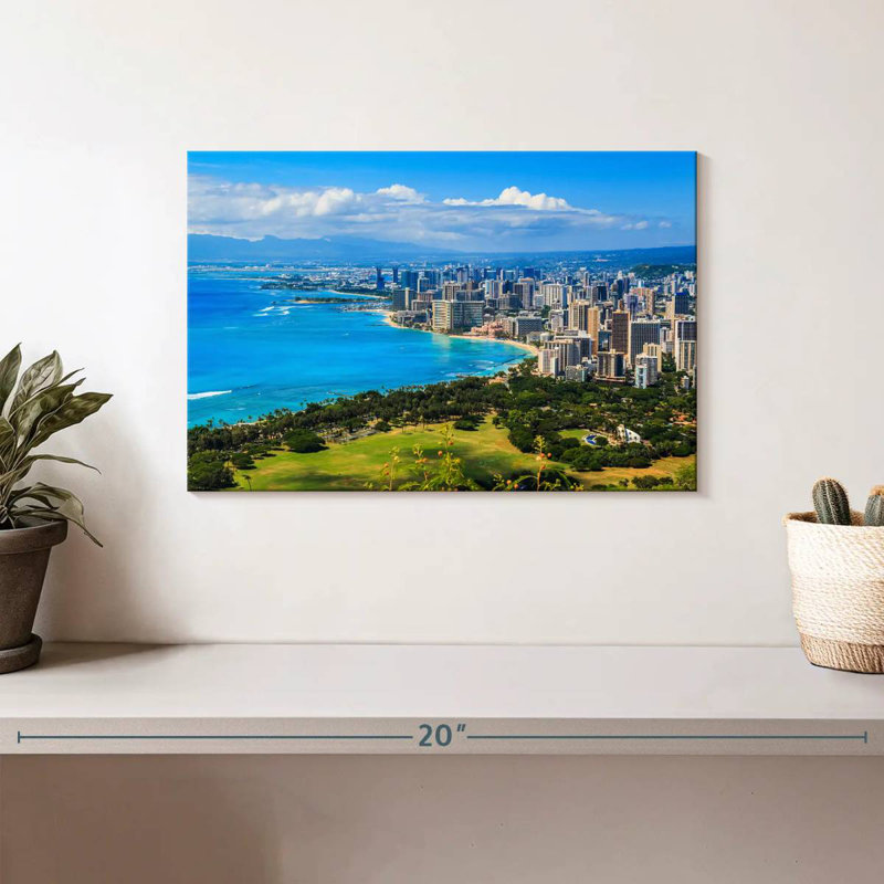 Rorry Honolulu Hotels, 8" H x 12" W