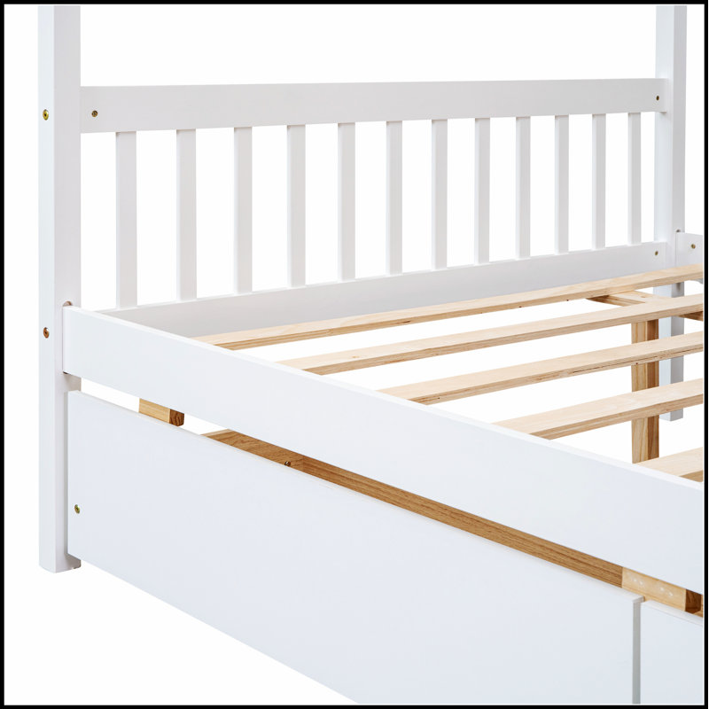 Charmant lit en bois avec tiroirs, parfait pour l'imagination des enfants et l'organisation de la pièce