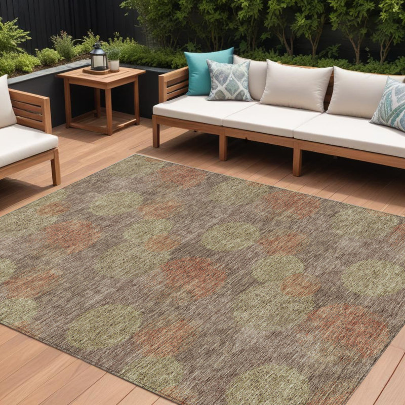 Tapis intérieur / extérieur taupe à pois brun 9 pi x 12 pi
