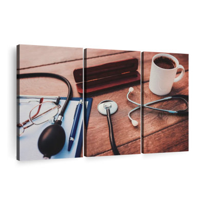 «Holiday», impression sur toile «Holiday Doctor»