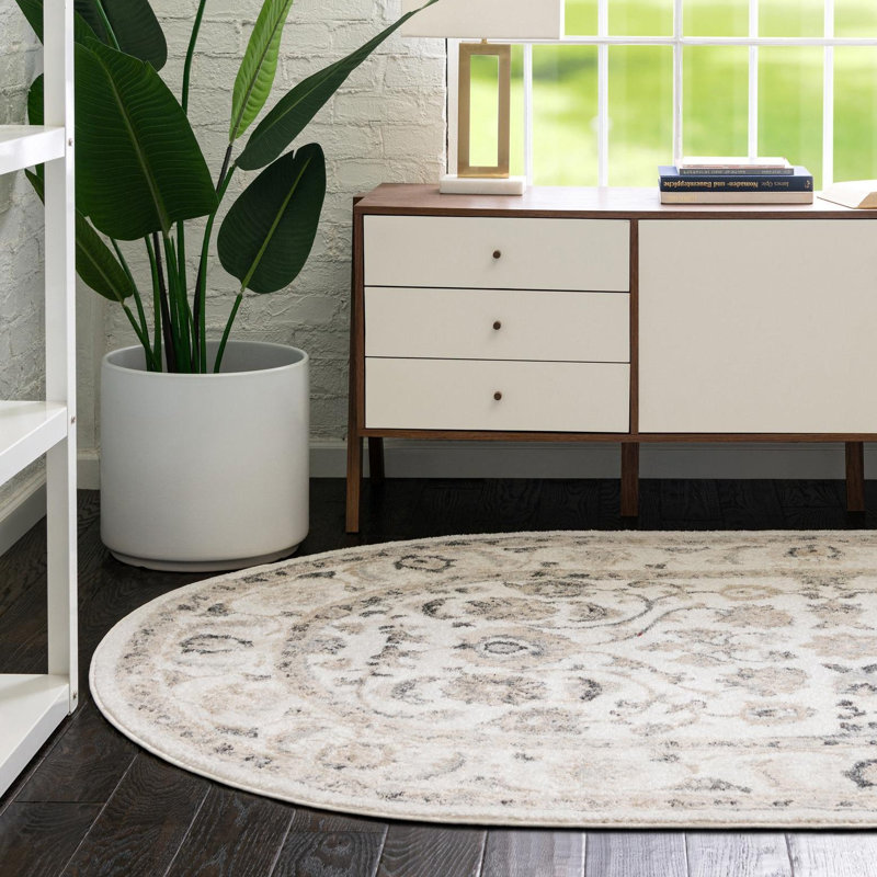 Hilley Oriental Indoor Rug, Oval 5' x 8'