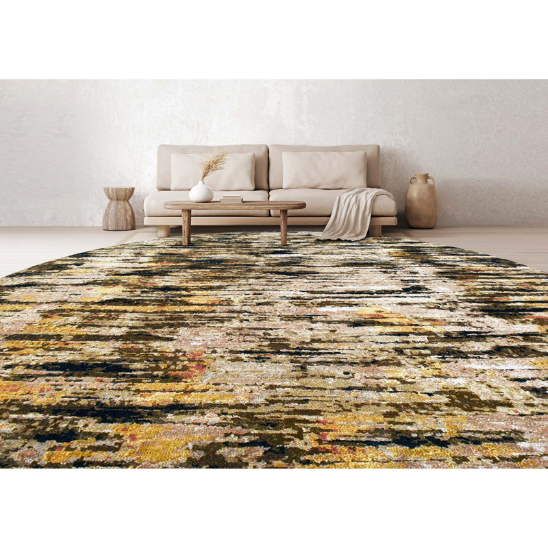 Area Rug in Brown, Round 8'