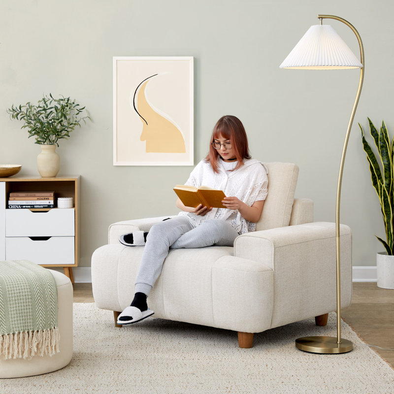Alongi 43" Armchair