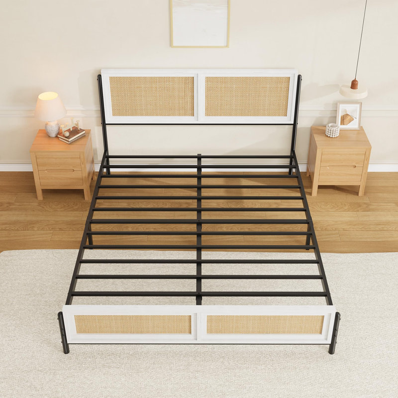 Structure de lit plateforme en rotin grand lit, lit en bois avec tête et pied de lit en rotin, aucun sommier requis, blanc