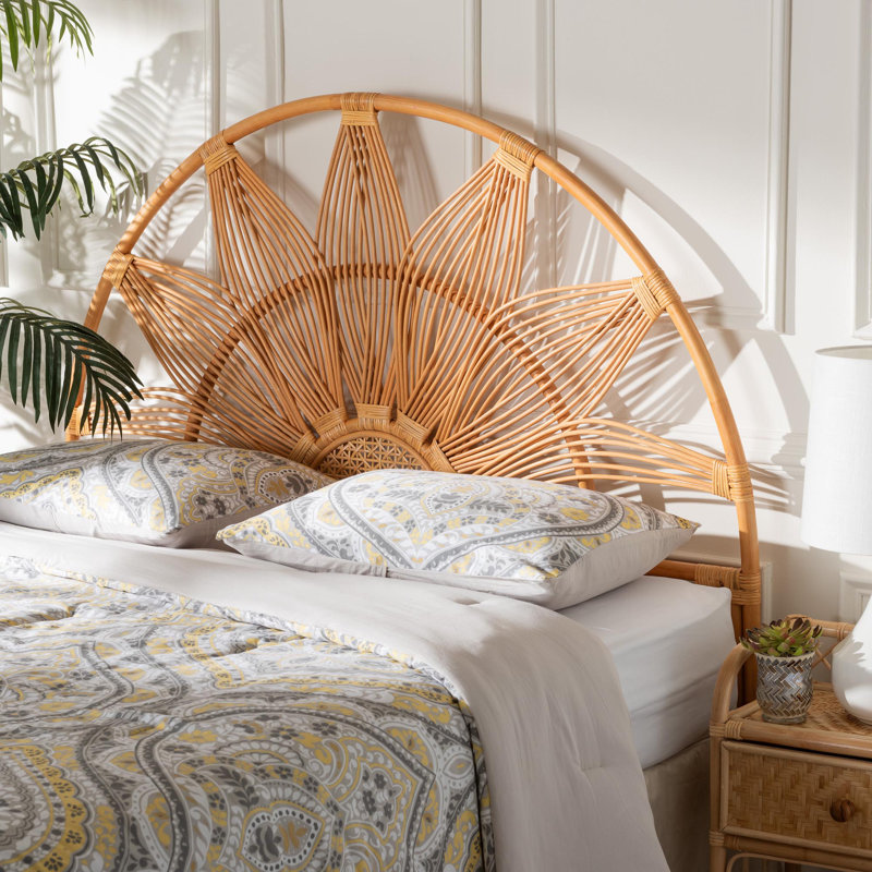 Breidyn Headboard, King