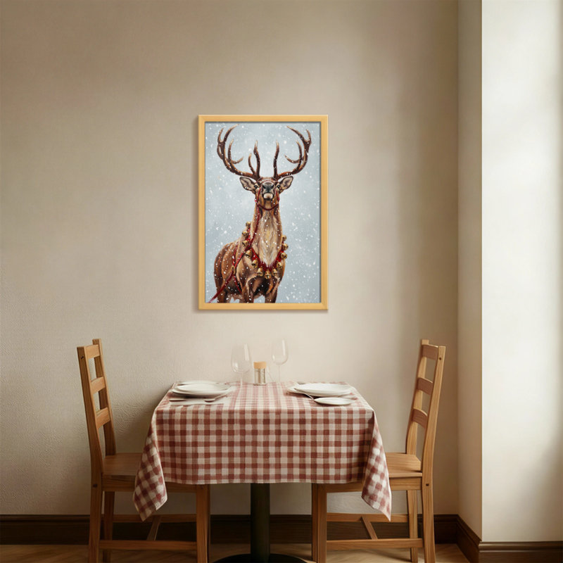Animaux, cerf enneigé avec clochettes et bois