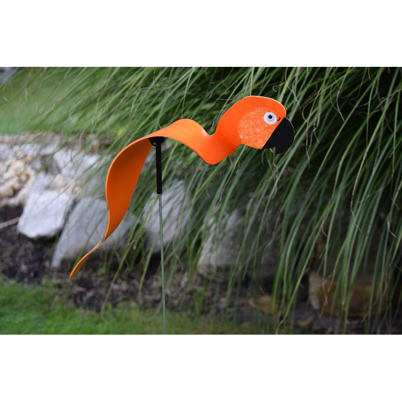 Art de jardin orange perroquet