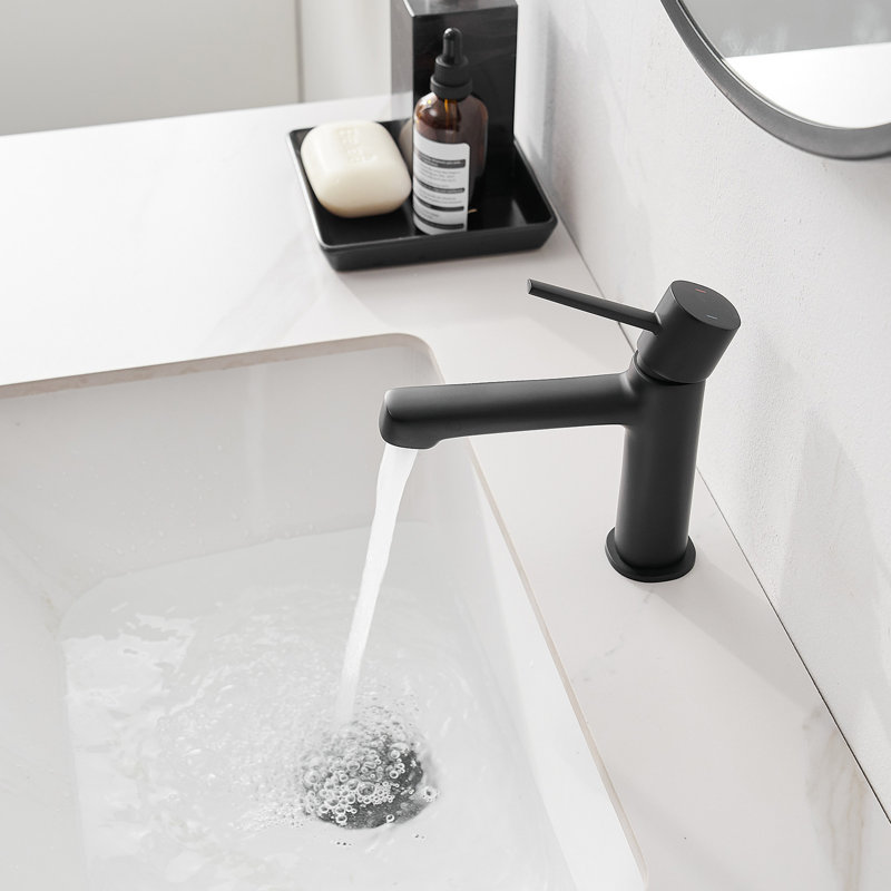 Single-handle Bathroom Faucet with Drain Assembly, Matte Black