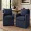 Fauteuil rembourré Helmetta avec rangement caché et roulettes-125124704