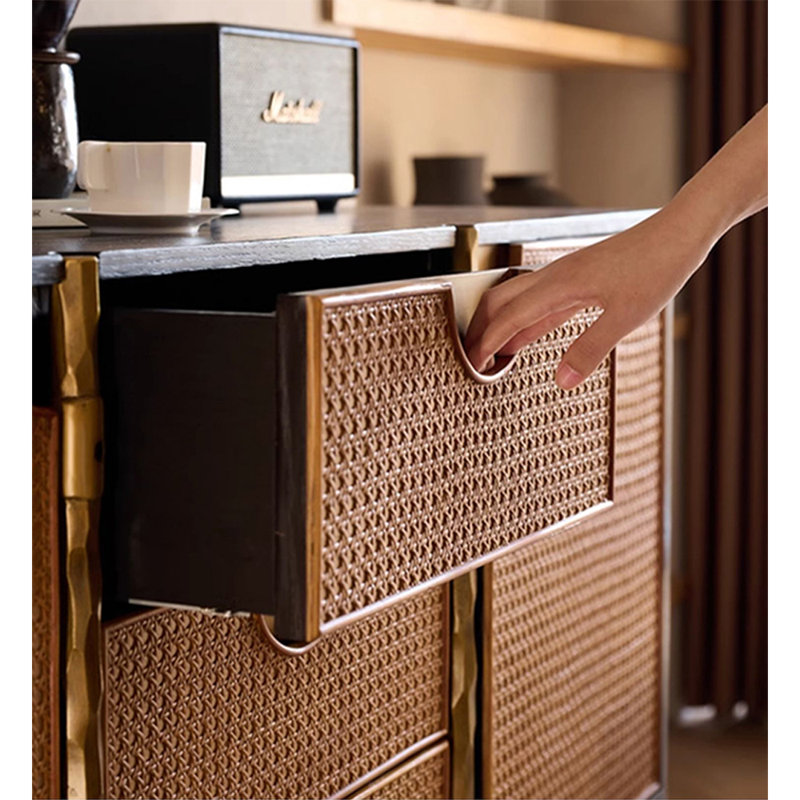 Armoire d'appoint en rotin