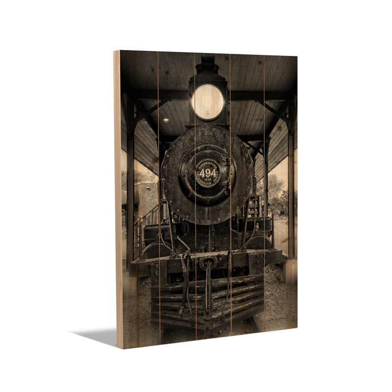 Reproduction d'art mural en bois - train rétro I BW par Debra Van Swearingen, H 26 po x l 18 po