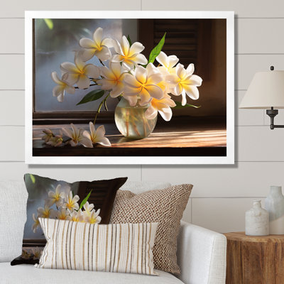 Plumeria Vase Bouquet Country Charm sur toile