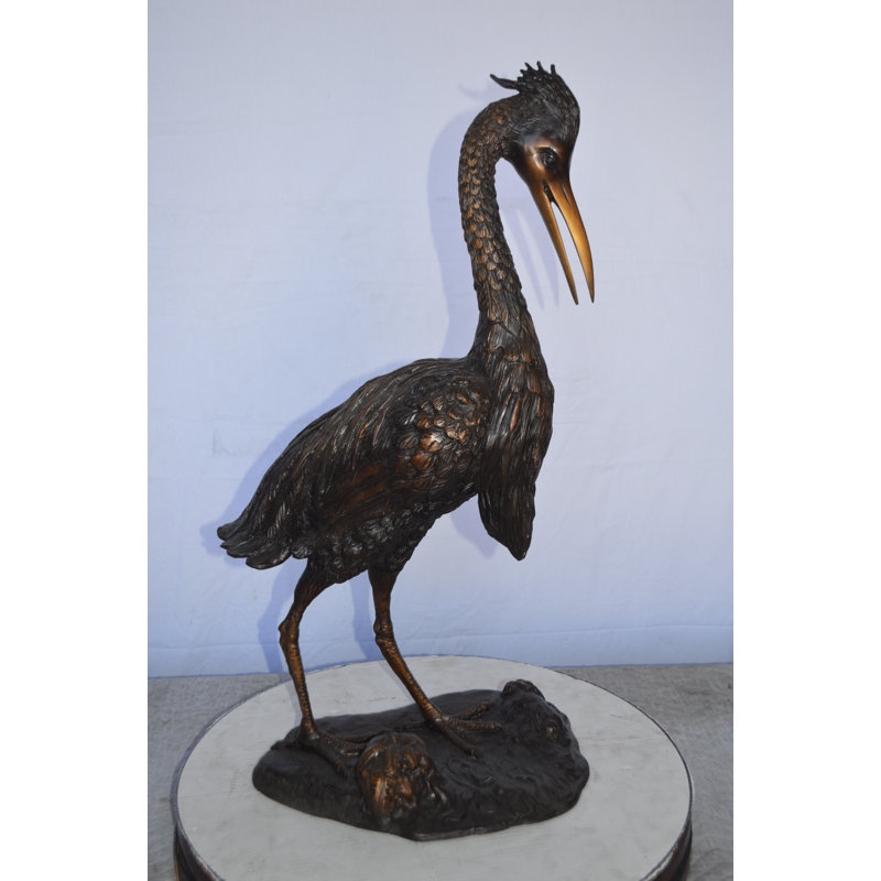 Statue en bronze Dingess Crane regardant vers le bas - Taille: L 17 po x l 12 po x H 31 po.