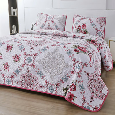 2 Pieces Vintage Red Floral Mandala Quilted Coverlet Set, Boho Chic Rose Pattern Lightweight Bedspread With 1 Pillow Sham, All‑season Bedding Set For Twin Size