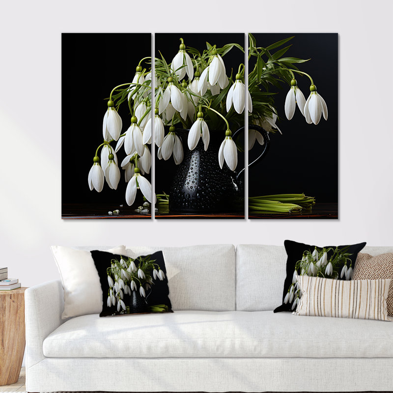 «Minimalims Snowdrops Still Life - Snowdrops», ensemble d'art sur toile, Toile tendue, H 40 po x l 60 po x P 1 po