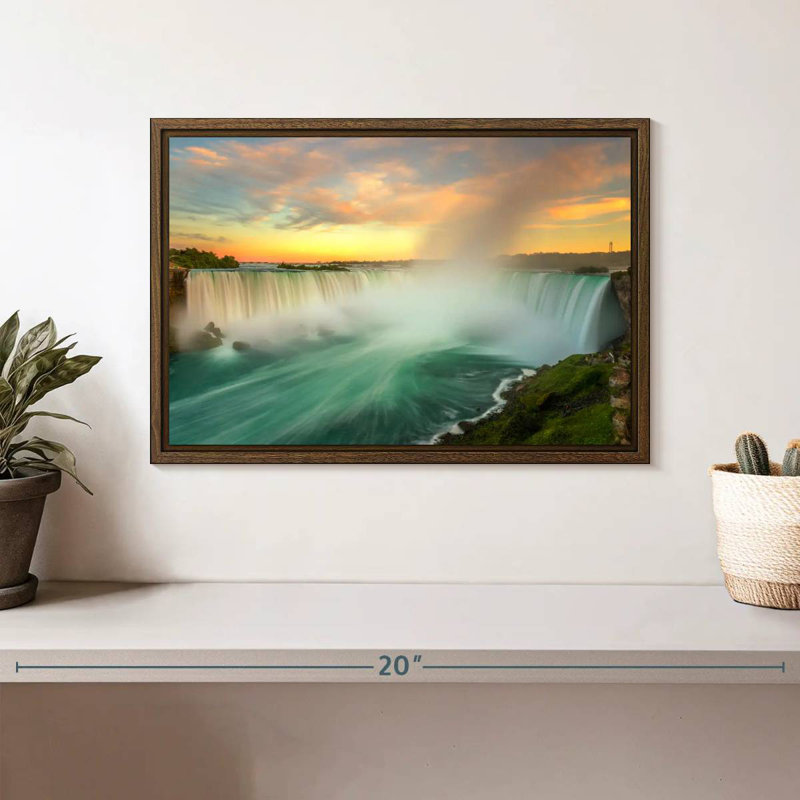 Paysage des chutes du Niagara, 13 po x 9 po, Cadre flottant noyer