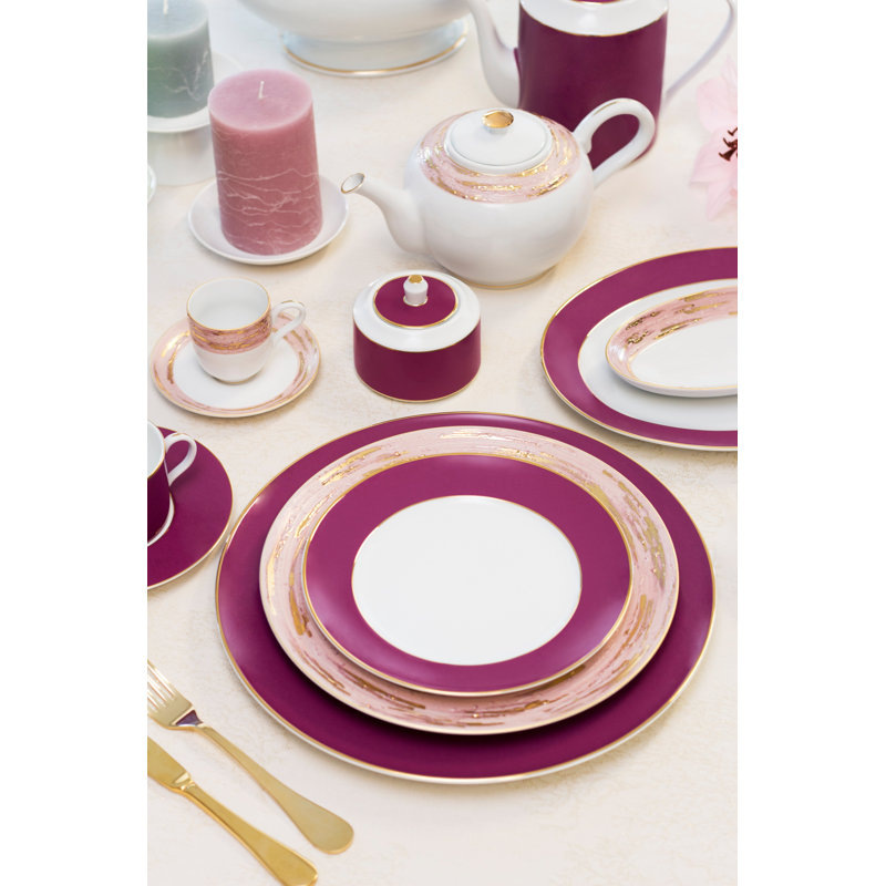 Hobbes Dinner Plate