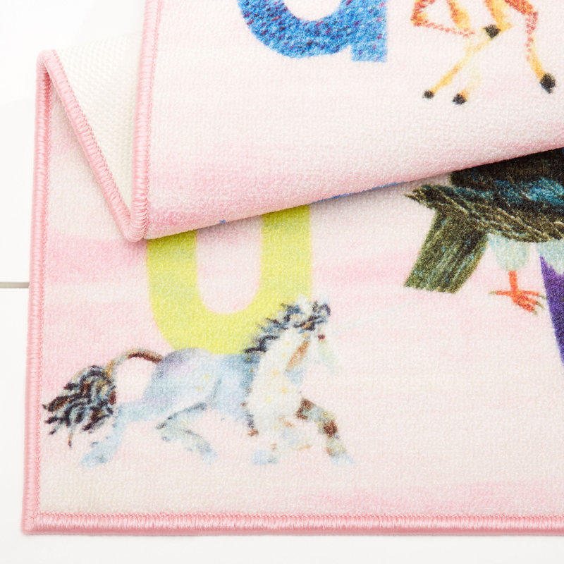 Tapis Eric Carle, Rectangle 2 pi 11 po x 4 pi 3 po, Rose