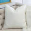Coussin Holiday, motif «Let It Snow» avec mitaines de Noël vertes, décor d'hiver
