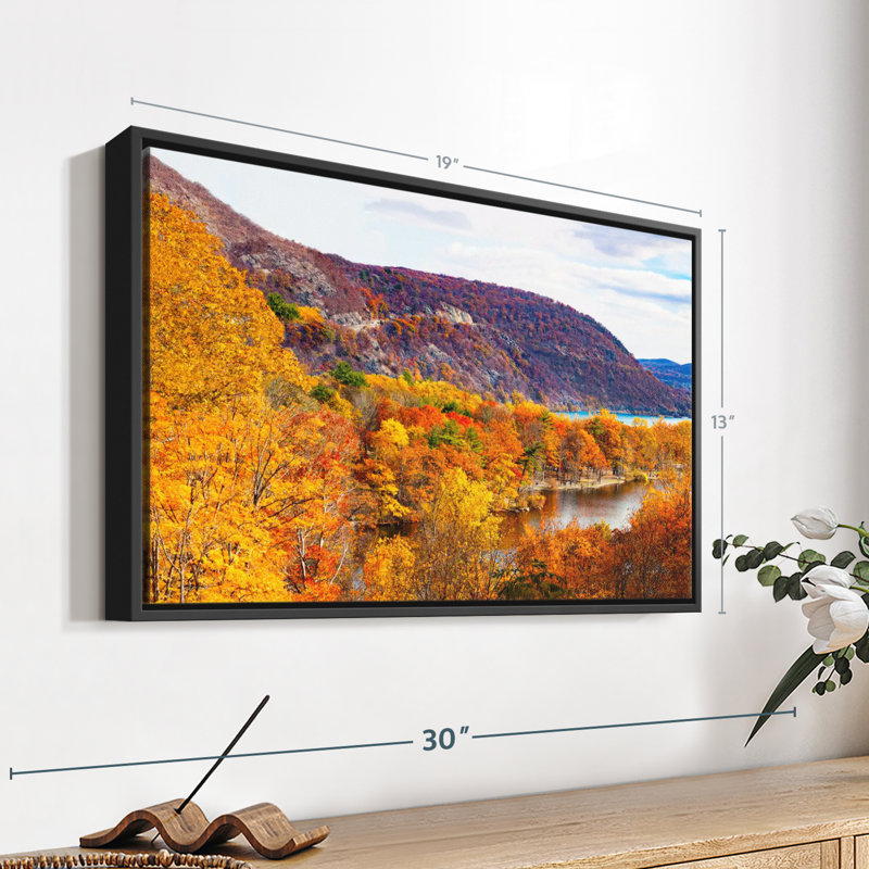 Reproduction sur toile Autumn Bear Mountainscape, H 13 po x l 19 po