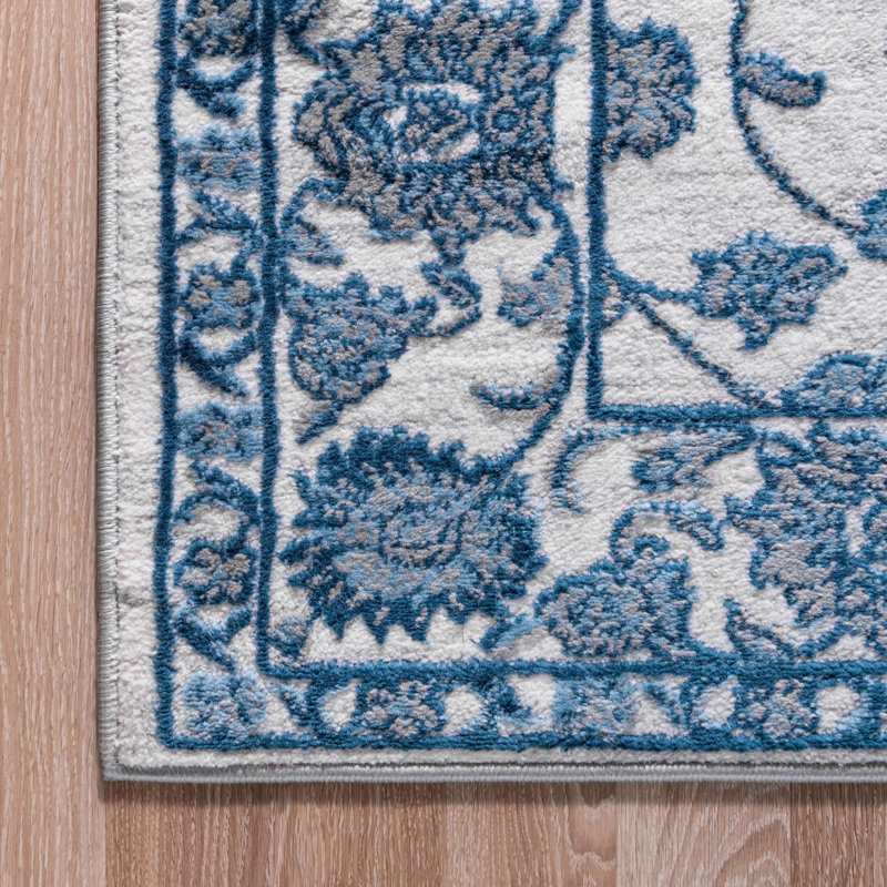 Ermir Oriental Indoor Rug, Square 5'3"