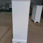 Armoire de rangement élégante en rotin pour salle de bain à deux portes avec cloison réglable pour une utilisation multifonctionnelle dans le salon, la cuisine et la salle de bain, blanc