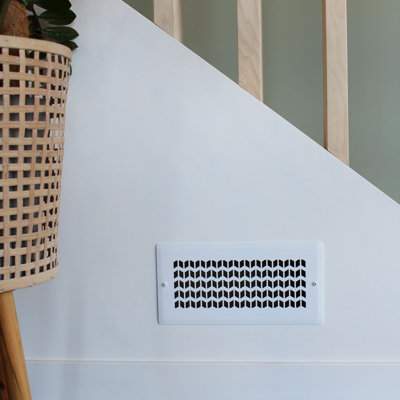 Grille d'aération murale à chevrons en acier blanc, 4 x 10 po